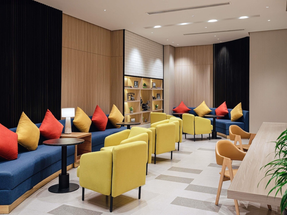 ibis Styles Manila Araneta City 43/66