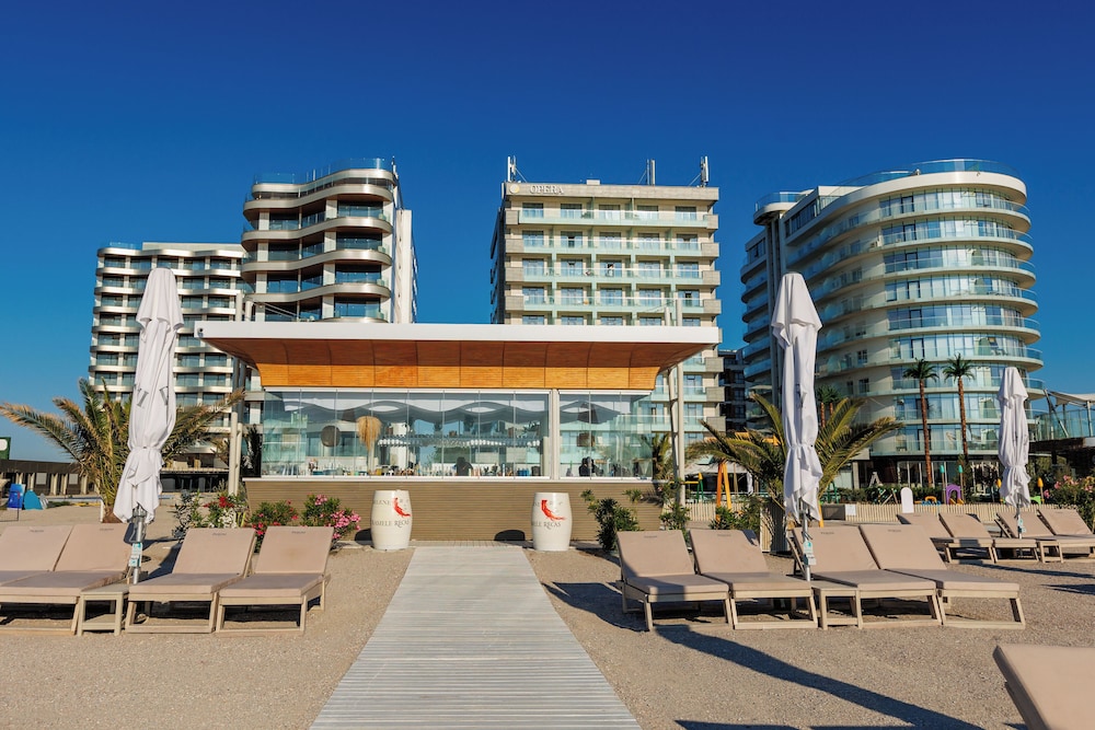 Hotel Opera Mamaia 64/70