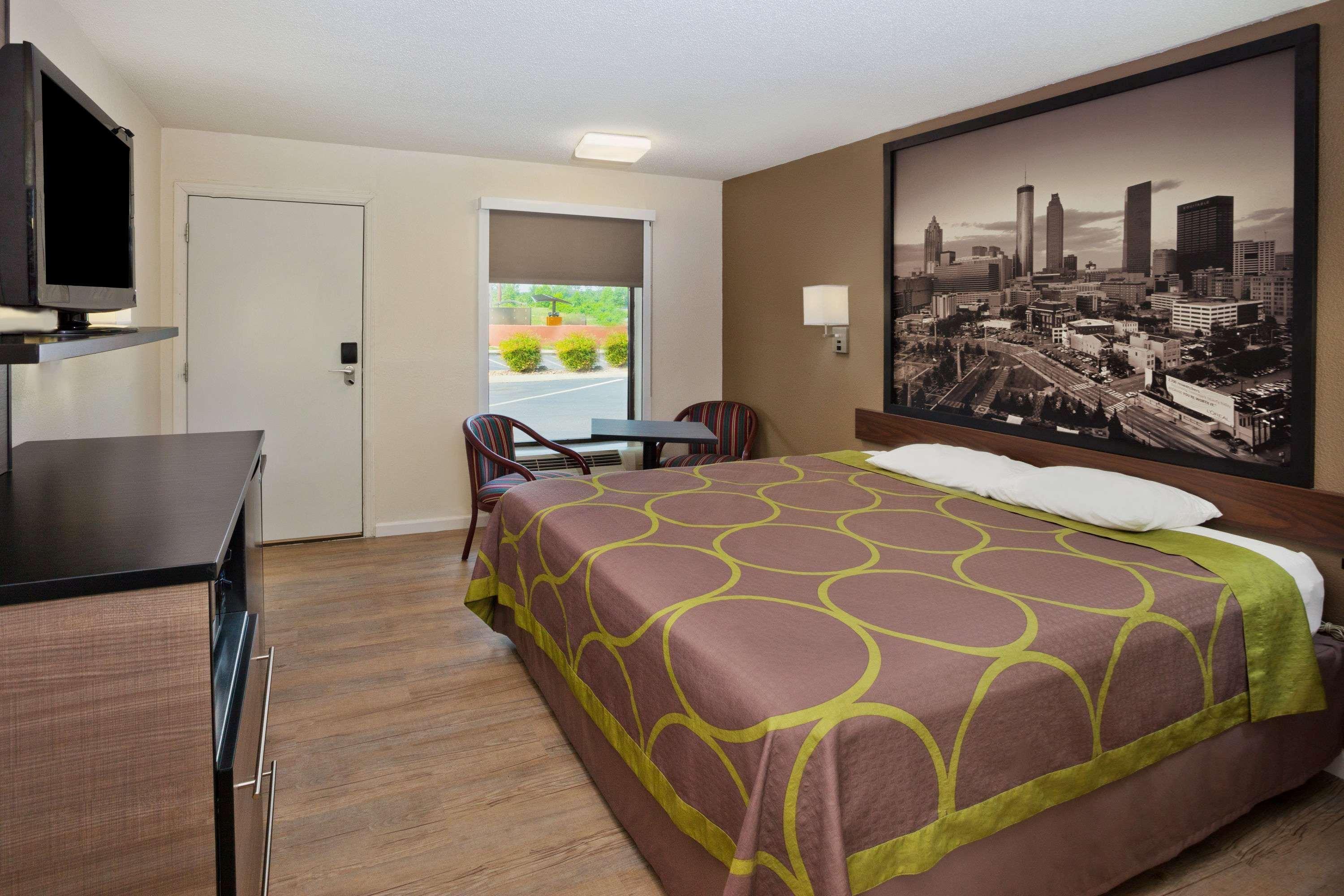 Room, King Bed