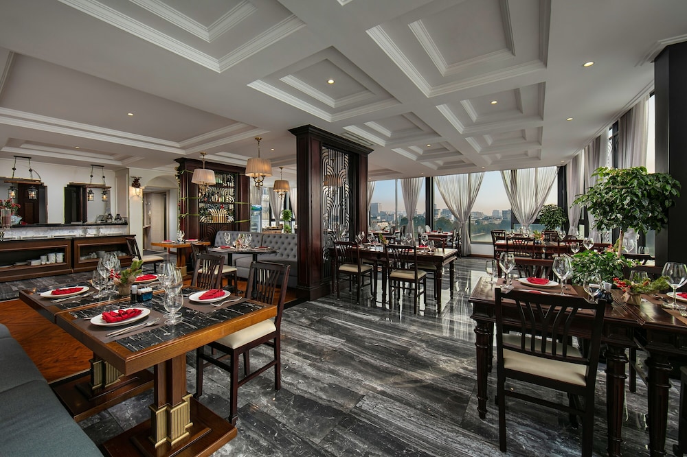San Grand Hotel 36/47