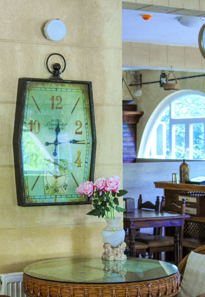 Lapida Garden Hotel 9/48