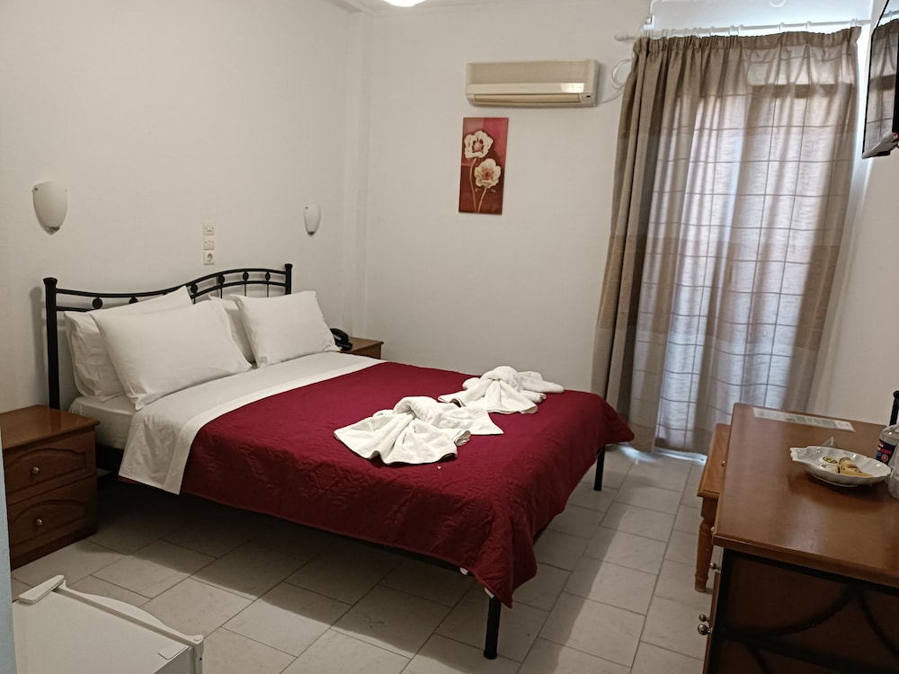 SERIFOS BEACH HOTEL 16/50