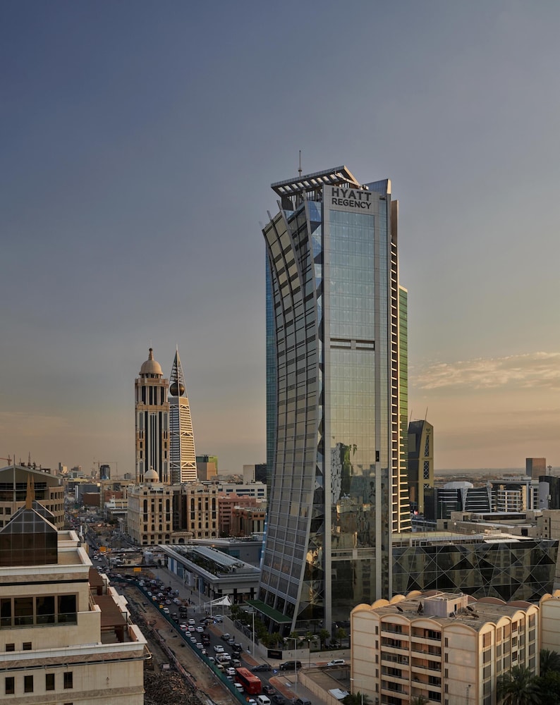 حياة ريجينسي(Hyatt Regency Riyadh Olaya) 72/75