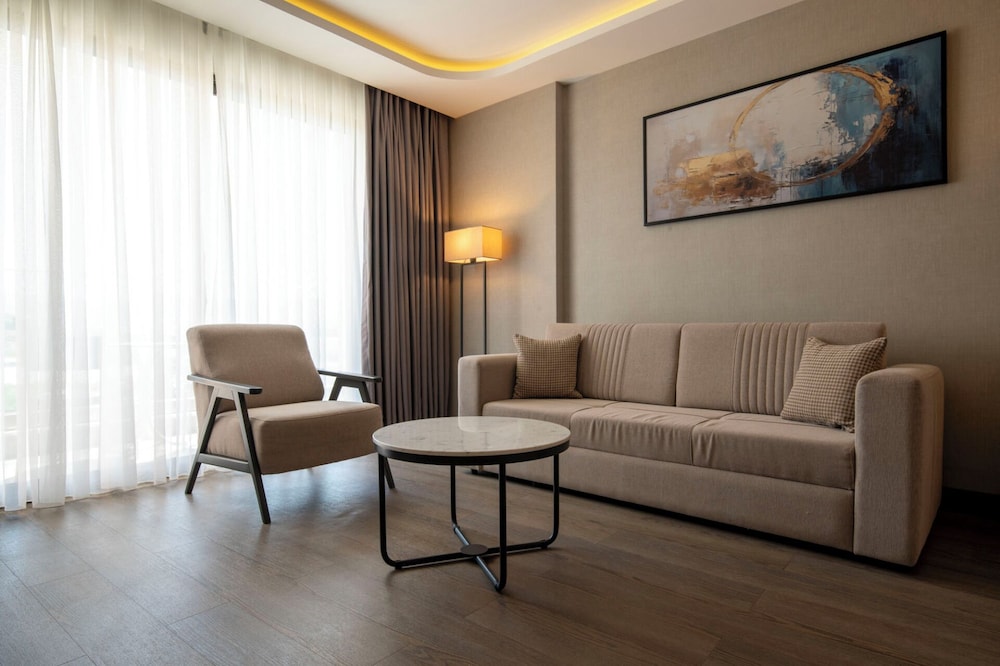 Azura World Hotel 28/46