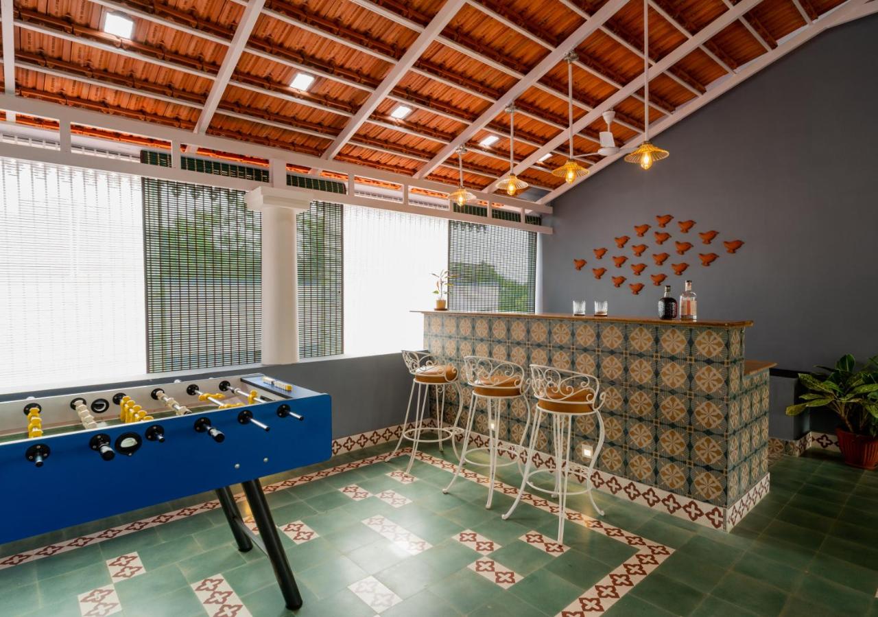 ELIVAAS BluDoor 5BHK Villa, Assagao 42/65