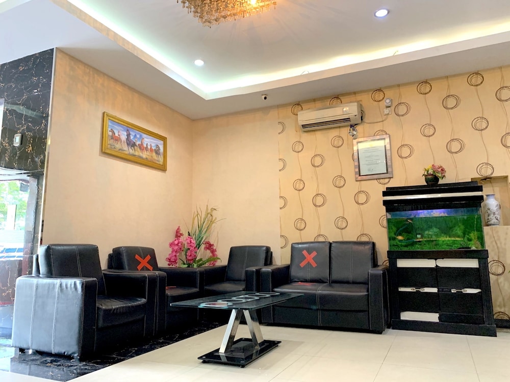 Parma City Hotel (ex. NIDA Rooms Tampan SM Amin) 30/32