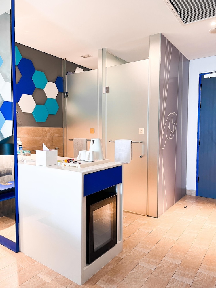 Ibis Styles Batam Nagoya 16/68
