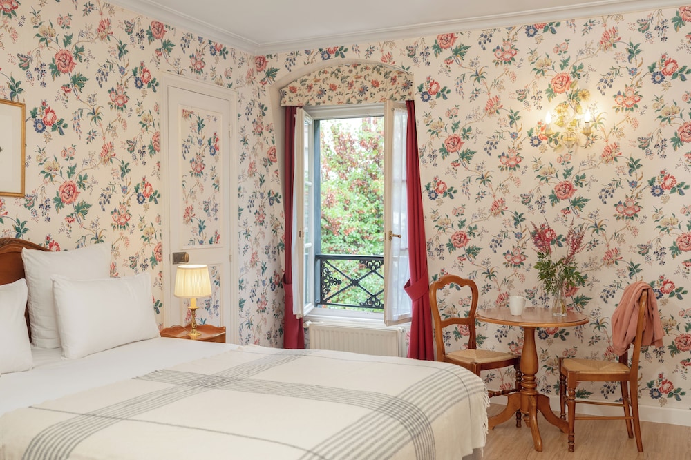 Hotel des Grandes Ecoles 15/49