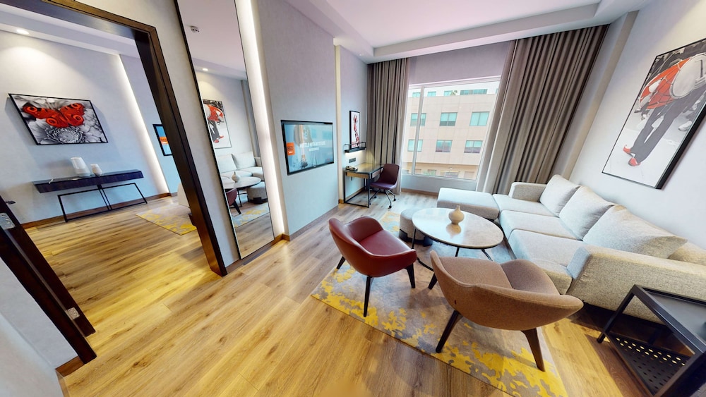 Radisson RED Chandigarh Mohali 44/75