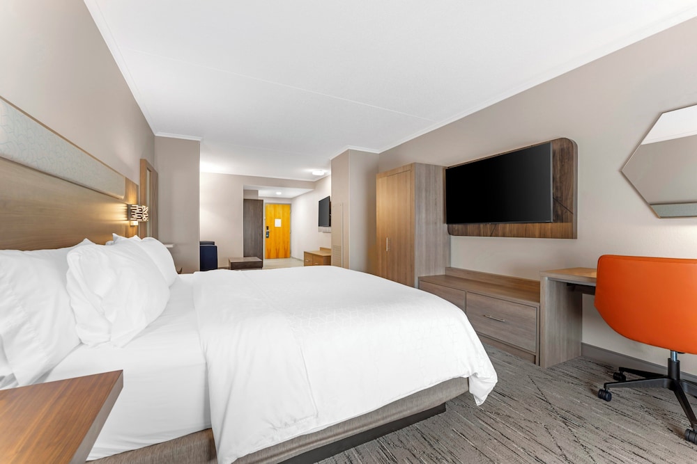 جناح بسرير كينج بغرفة نوم واحدة، Holiday Inn Express Breezewood 3/6