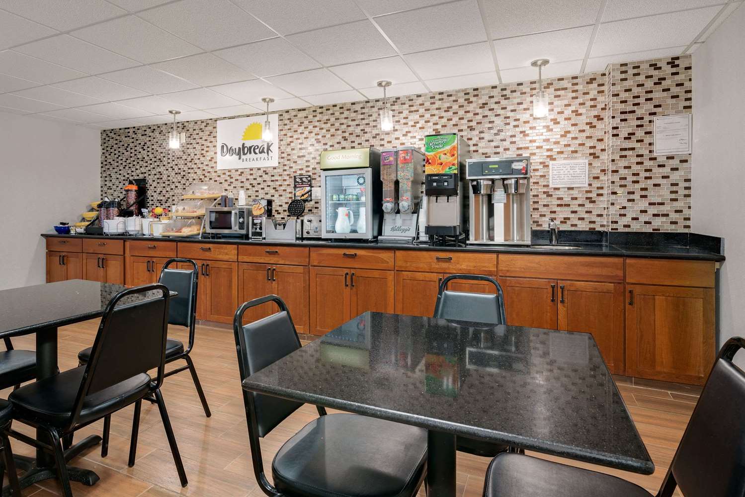 Twin Cities Inn, Mounds View 25/30