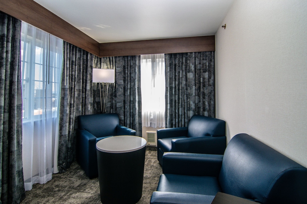 Holiday Inn Express Downtown Spokane 48/58