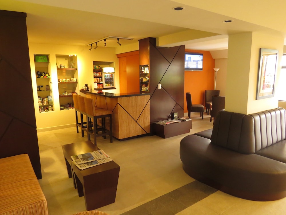 Hotel Suites Cristina 43/69
