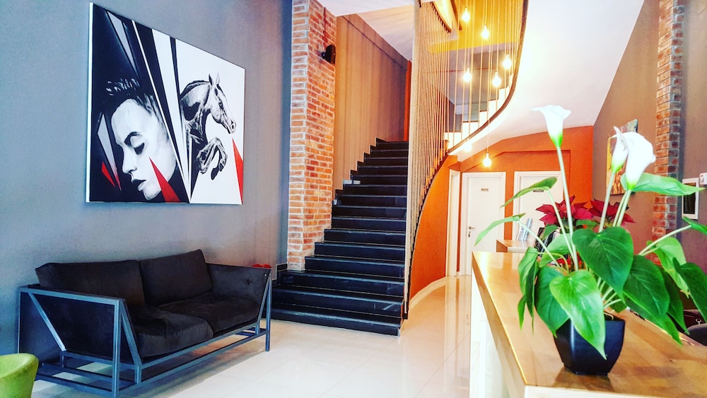 Arc Hotel Tirana 40/50