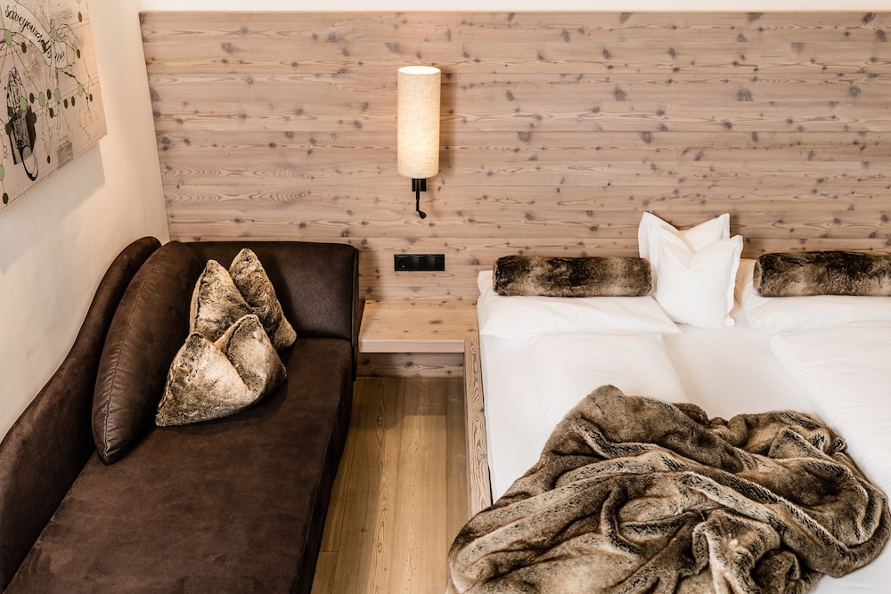 Art Hotel Anterleghes 8/50