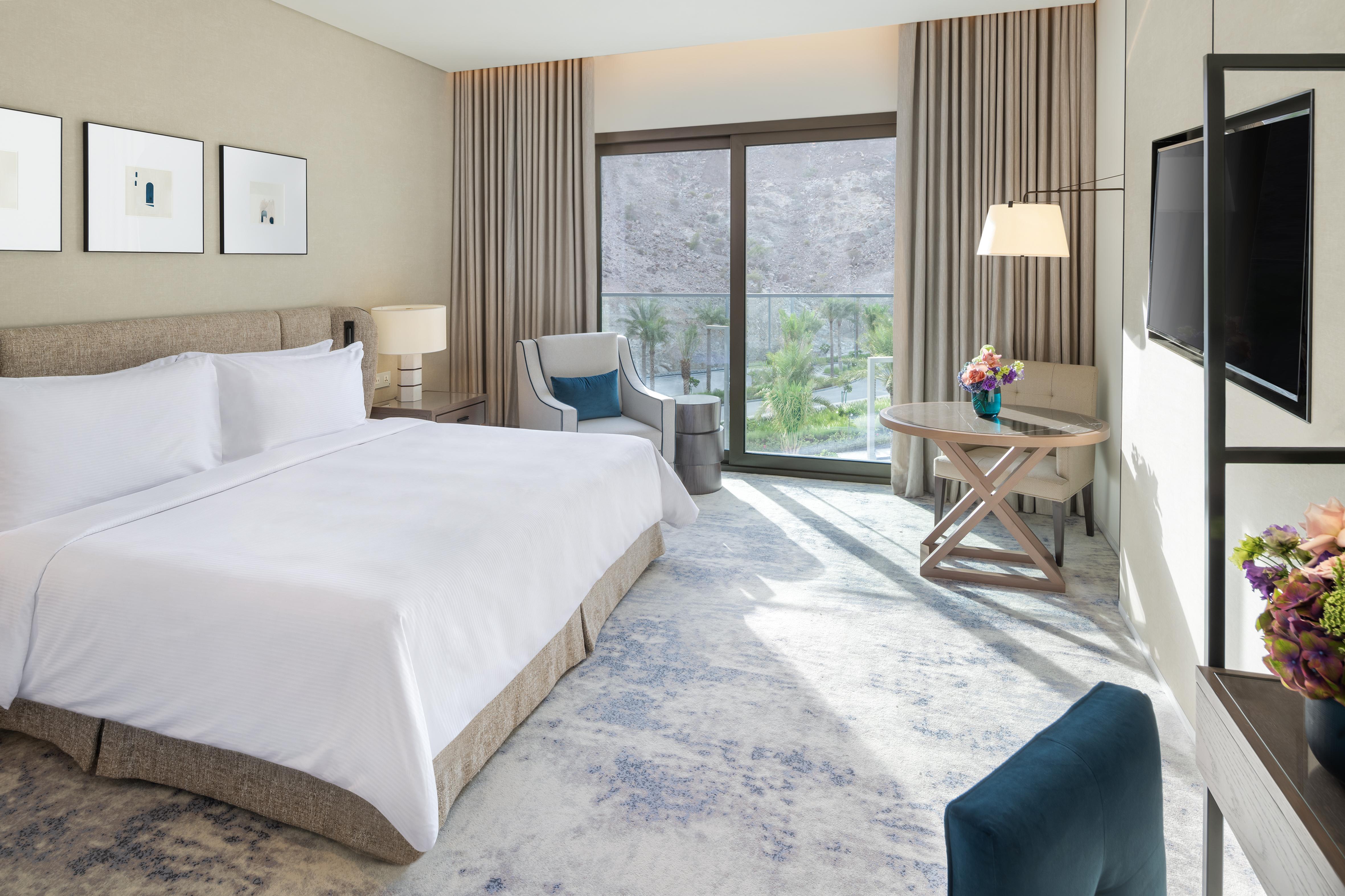 Deluxe, Mountain View