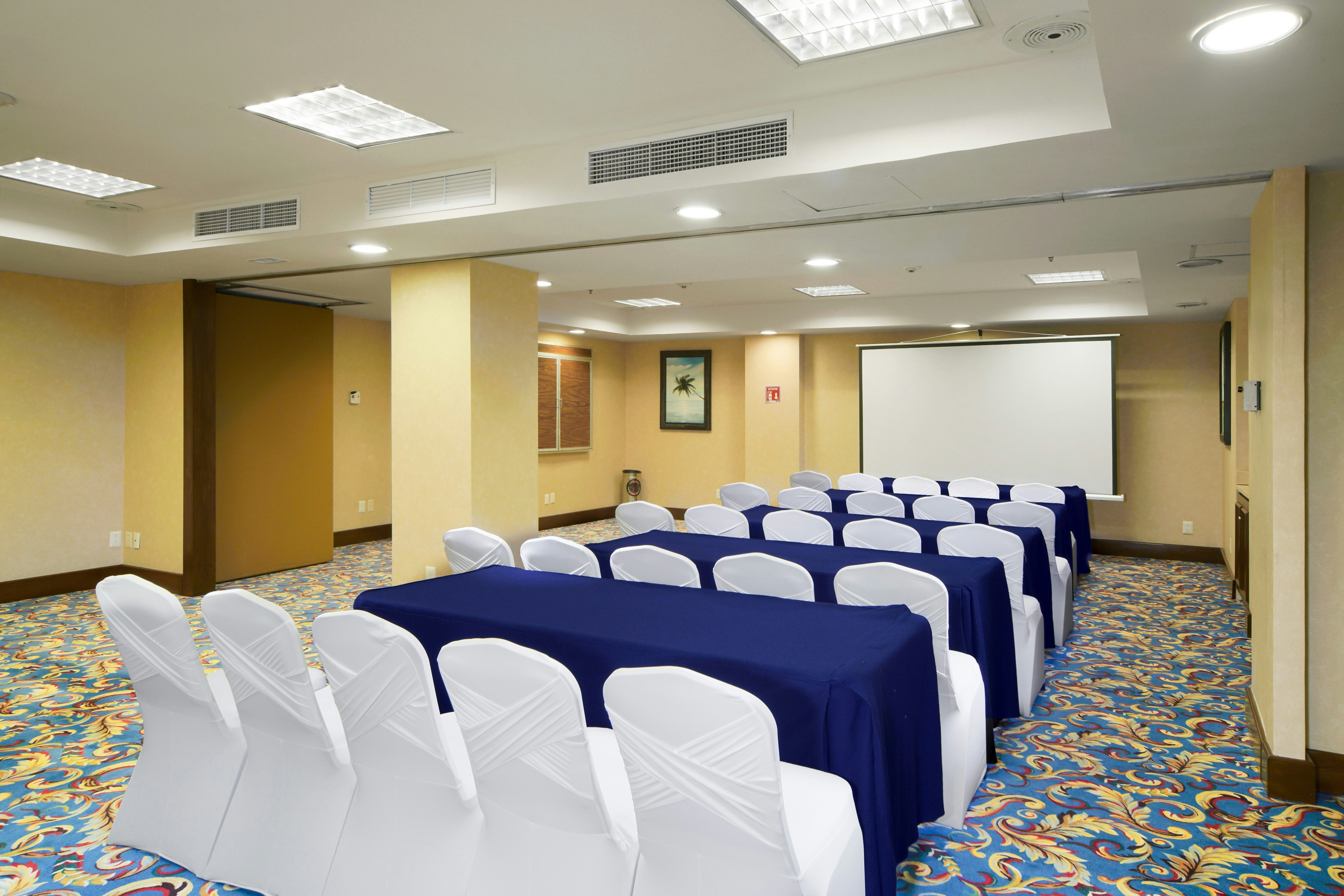 Hampton Inn & Suites Mexico City - Centro Historico 71/73