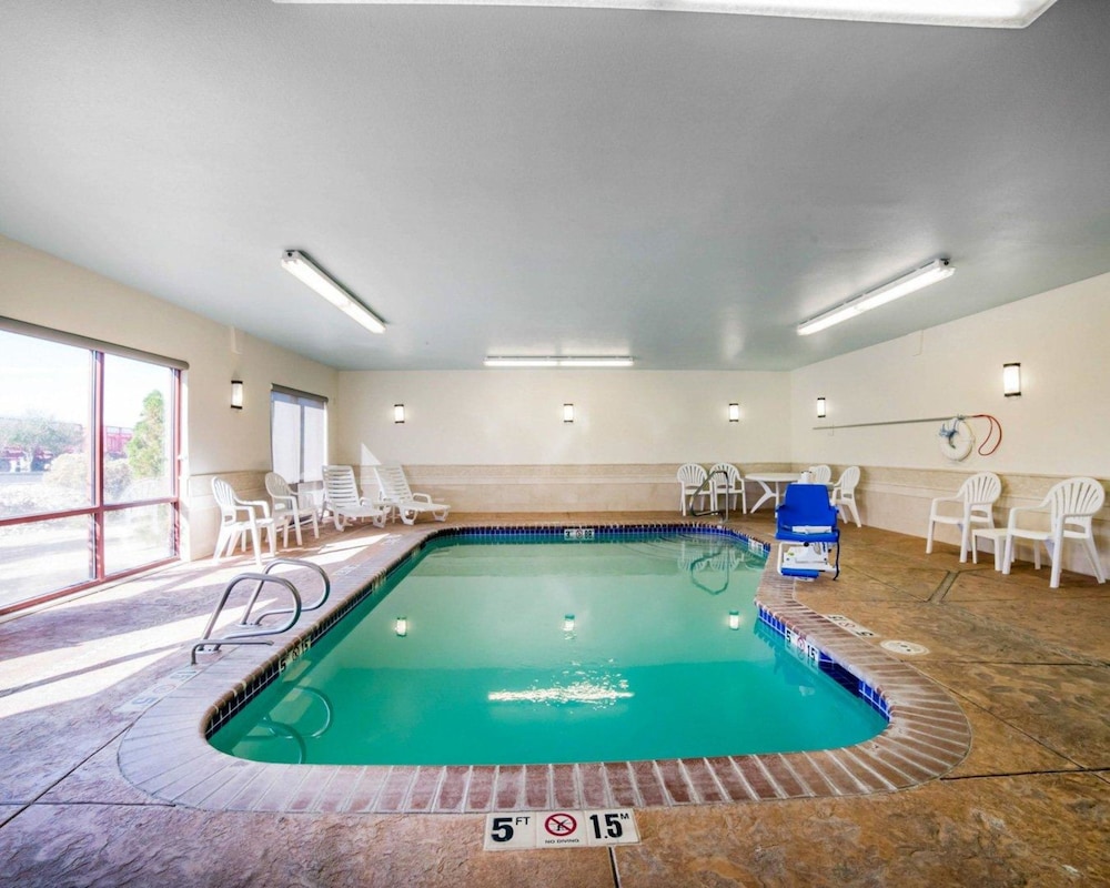 Comfort Suites Fernley 17/34