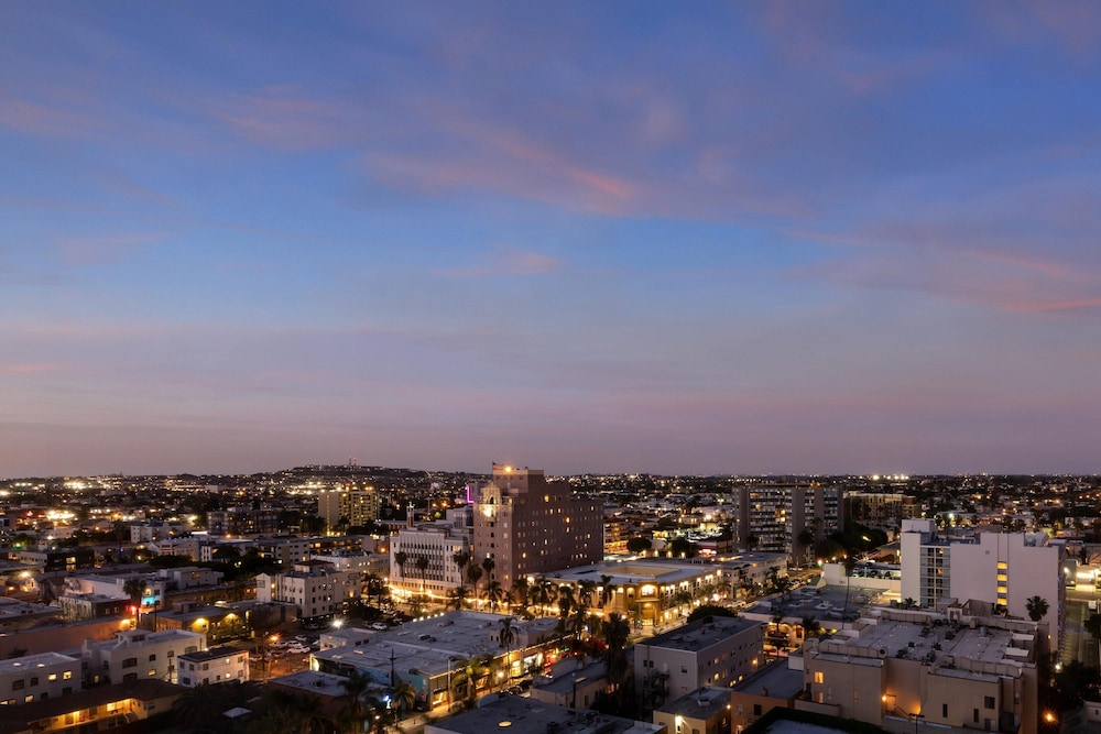 Westin Long Beach 15/52