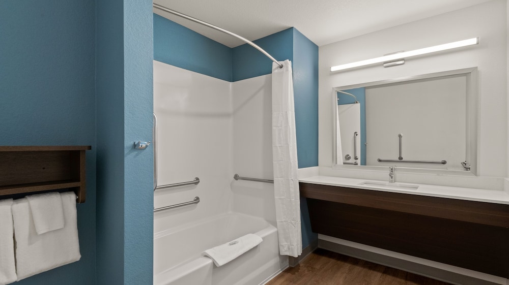 WoodSpring Suites Greeley 24/26