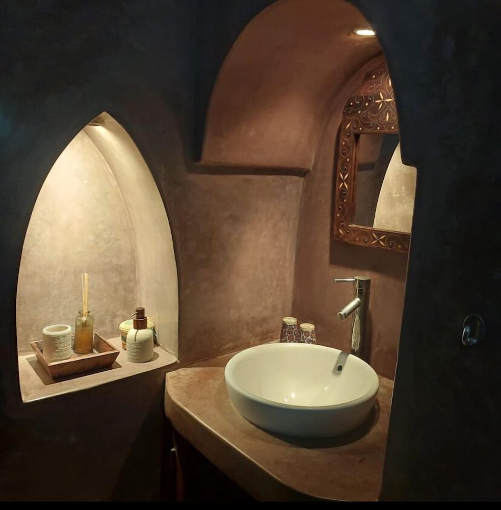 Riad Timila 47/50