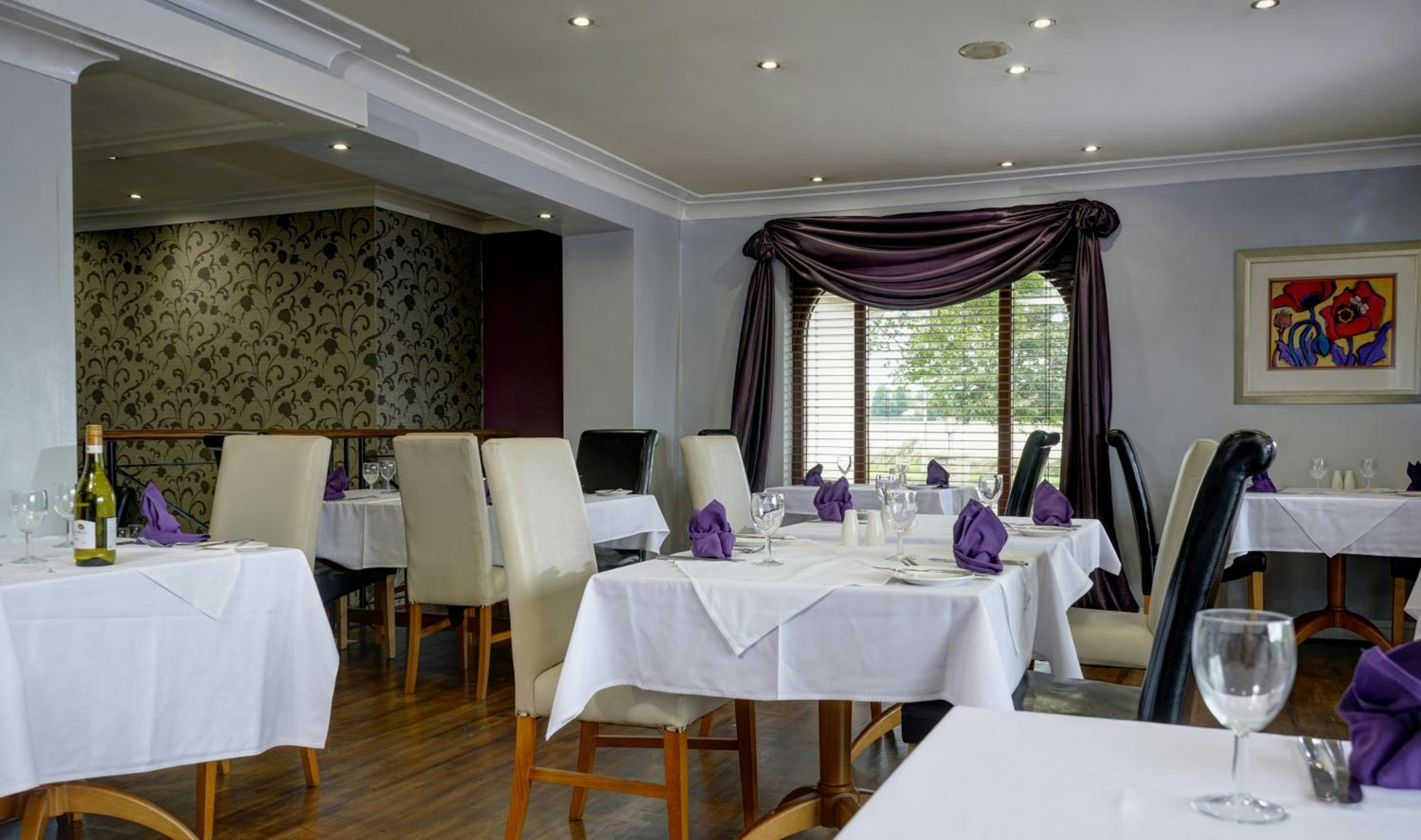 Widnes Halton Everglades Park Hotel 6/14