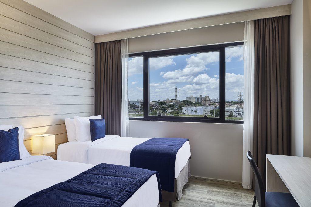 Room, Street View, Accessible
