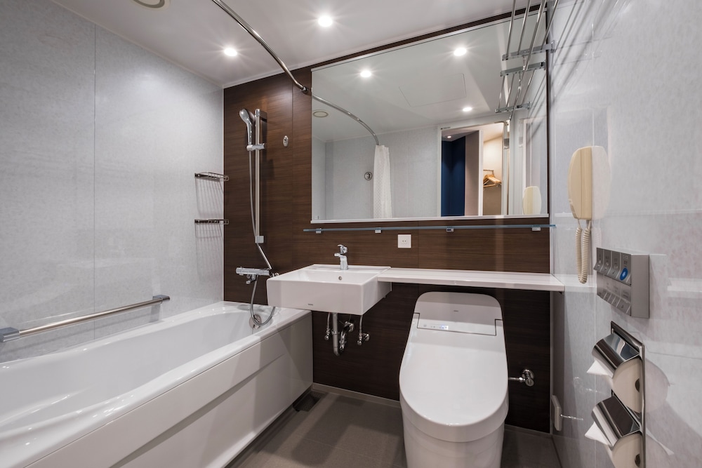 Hollywood, Superior, Twin Beds, Private Floor