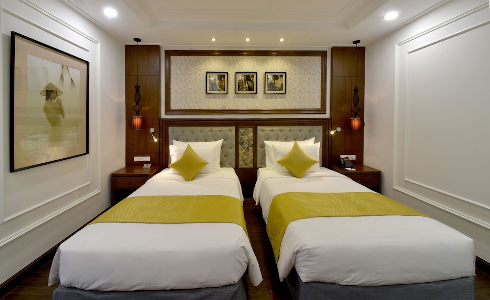 Garco Dragon Hotel 2 6/49