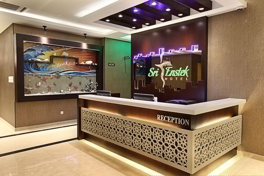 SRI ENSTEK HOTEL 9/53