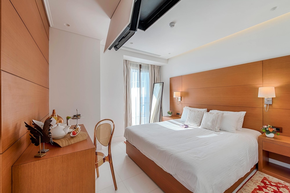 Bellevue On The Beach Suites 12/31