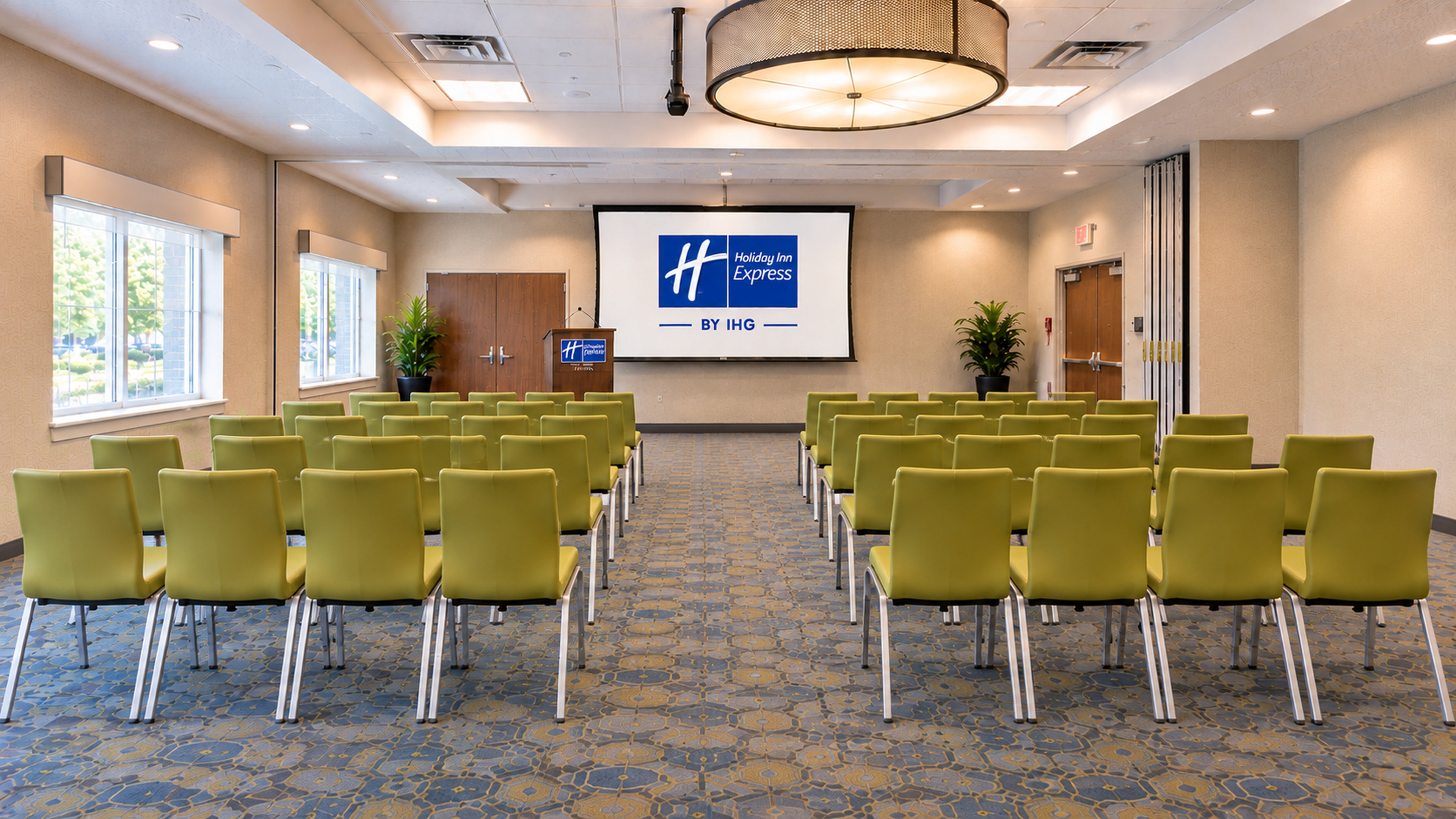 Holiday Inn Express Suites Boise Airport 67/80
