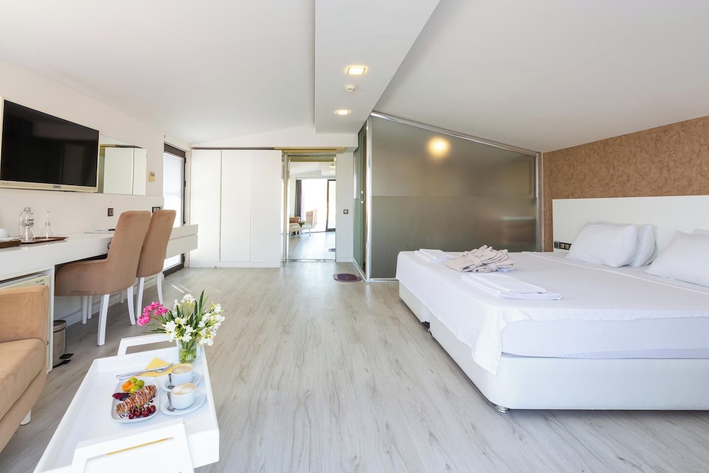 Suite, Double Bed, Private Pool