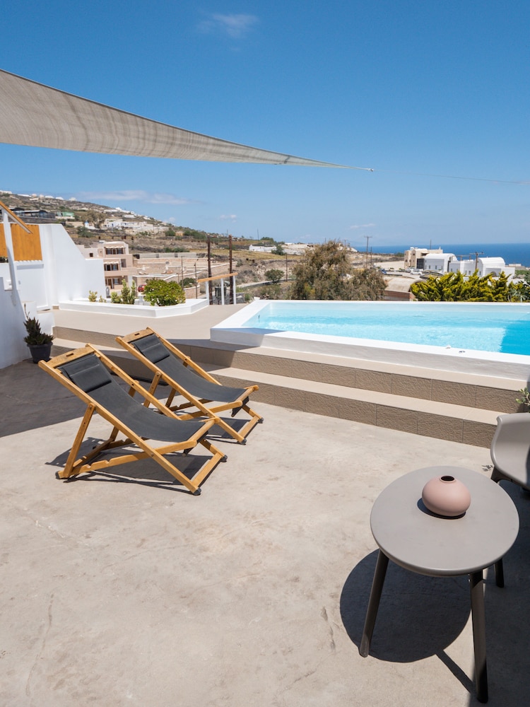 Valery Suites 27/54