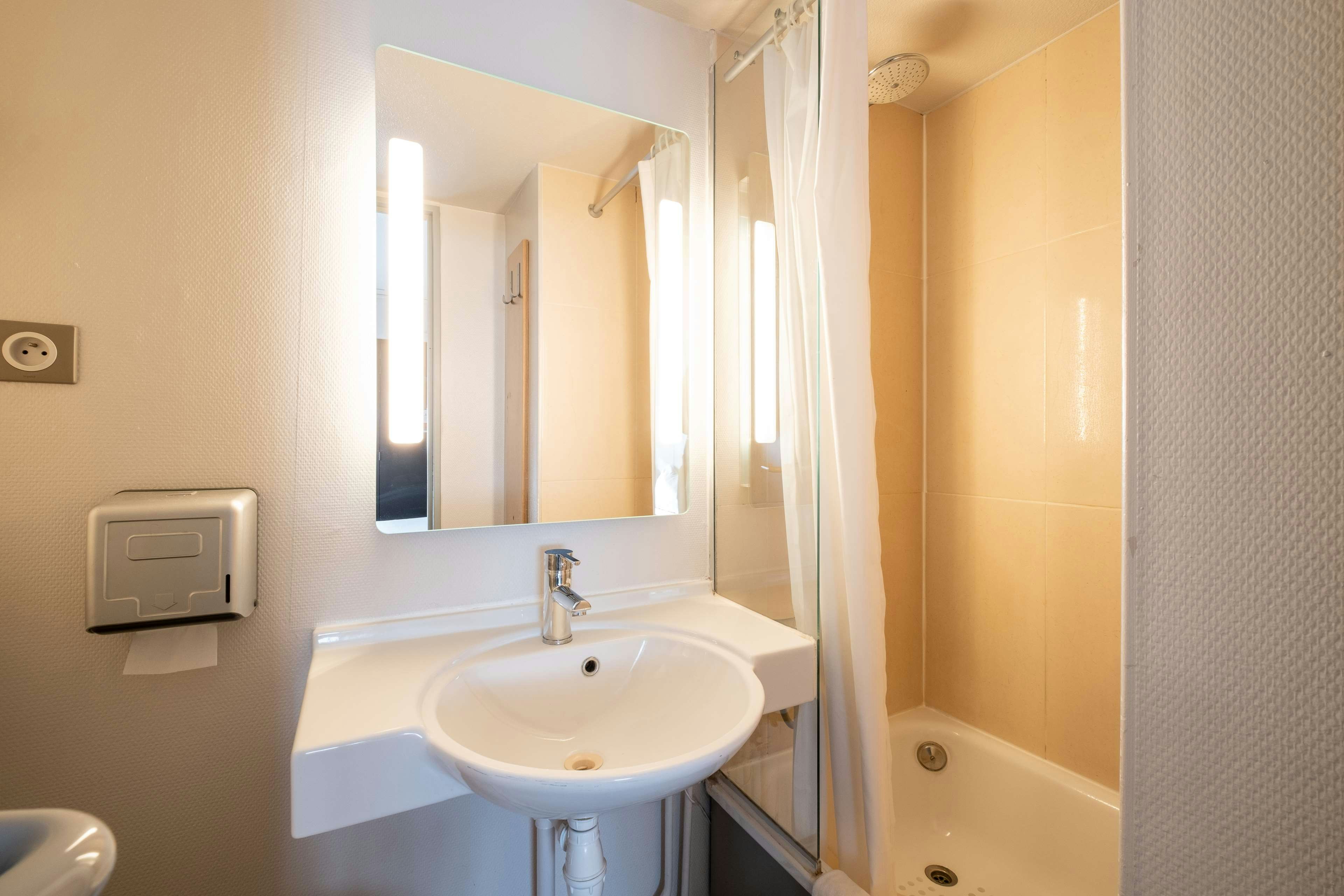 B&B Hotel Lille Seclin Unexpo 23/23