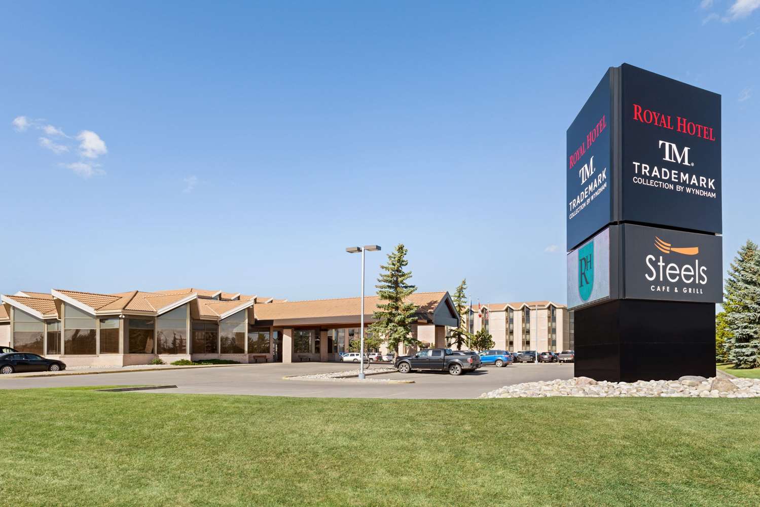 Royal Hotel West Edmonton, Trademark Collection by Wyndham 2/25
