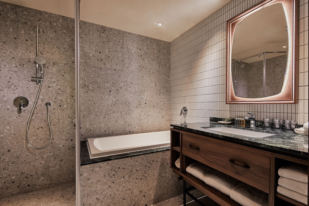 Provintia Hotel 49/50