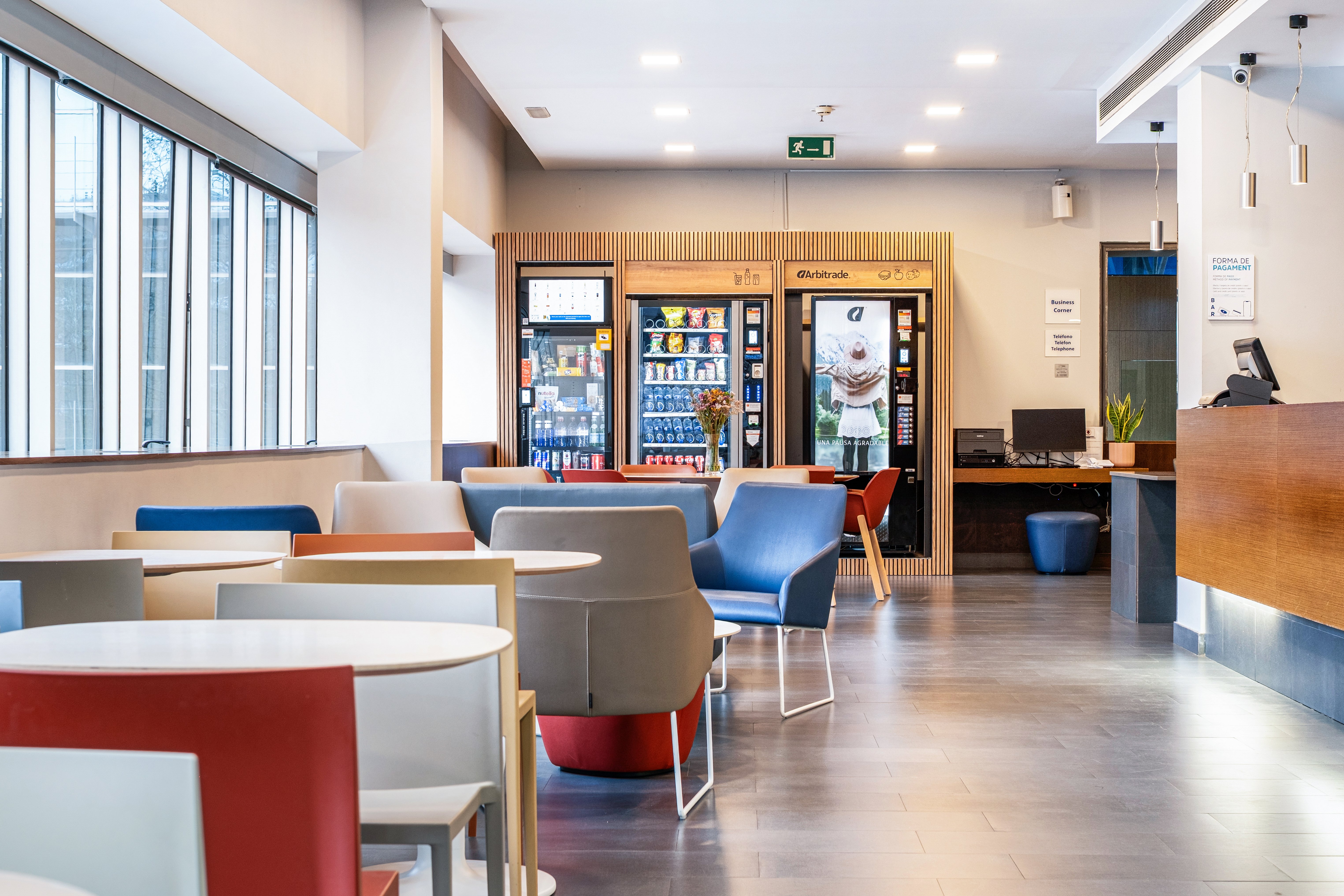 Holiday Inn Express Barcelona City 22at 49/72