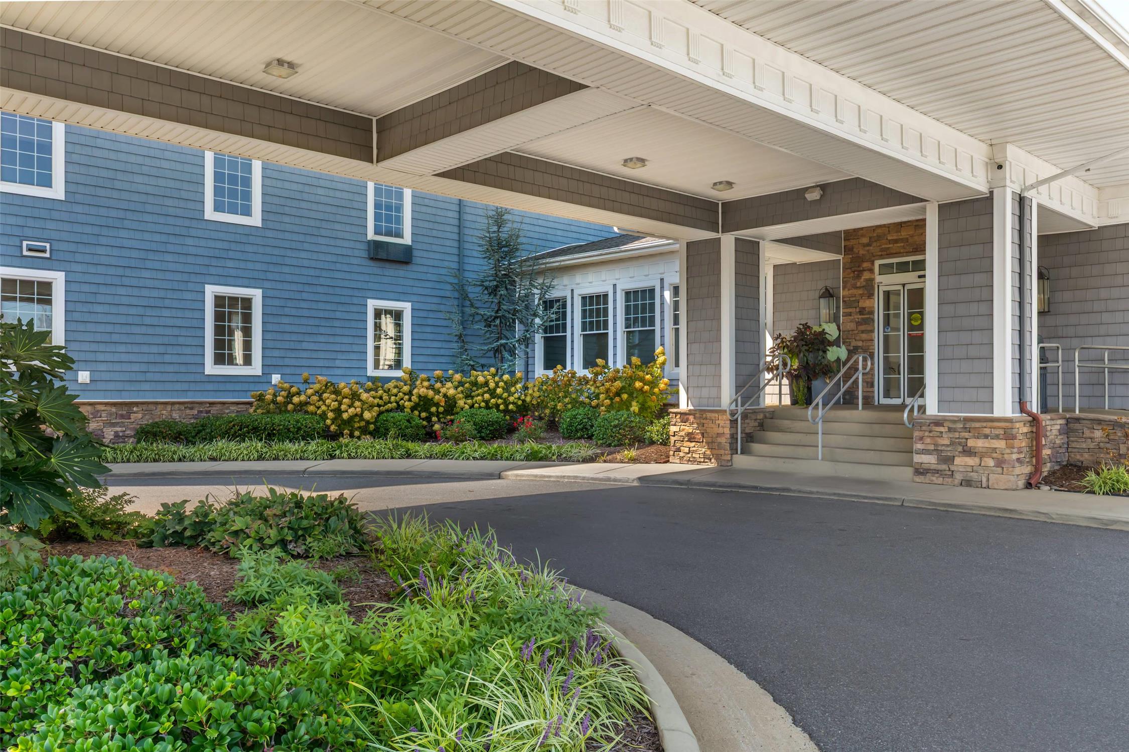 Comfort Suites Chincoteague Island Bayfront Resort 24/25