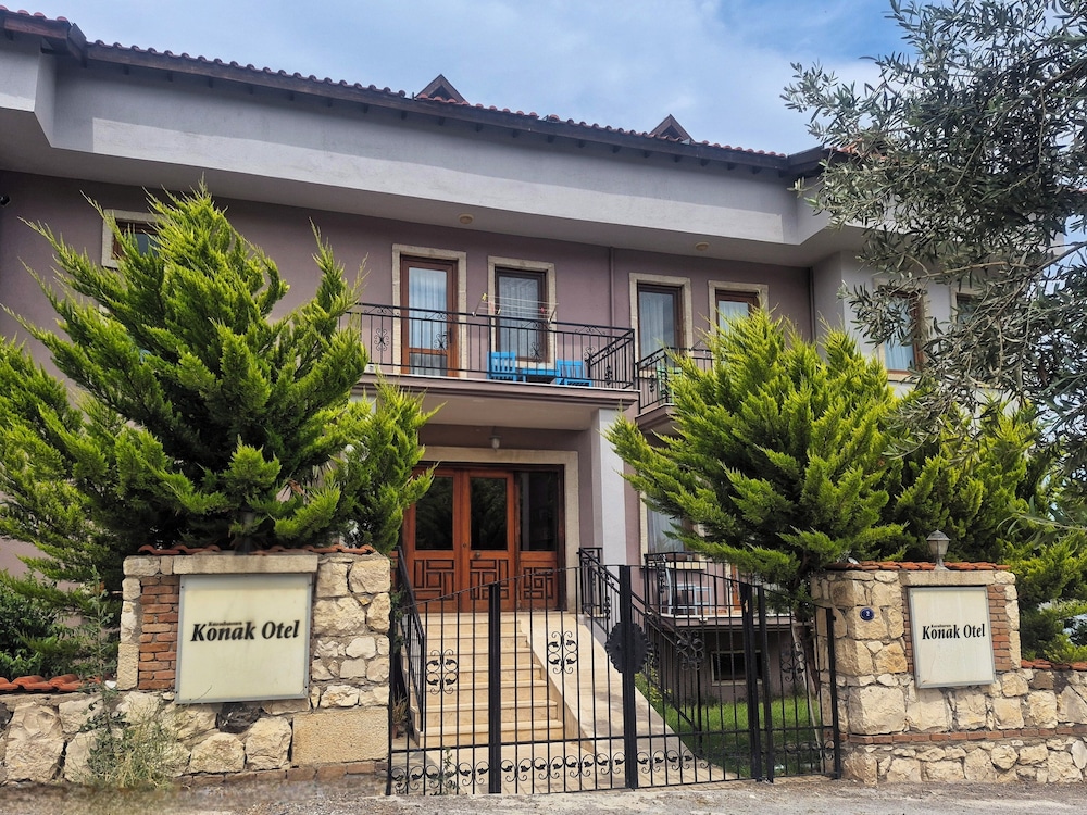 Karaburun Konak Hotel 2/50