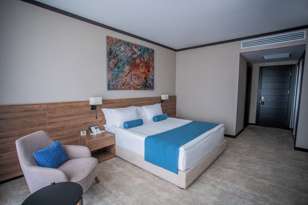 Shabran Wellbeing Resort 25/74