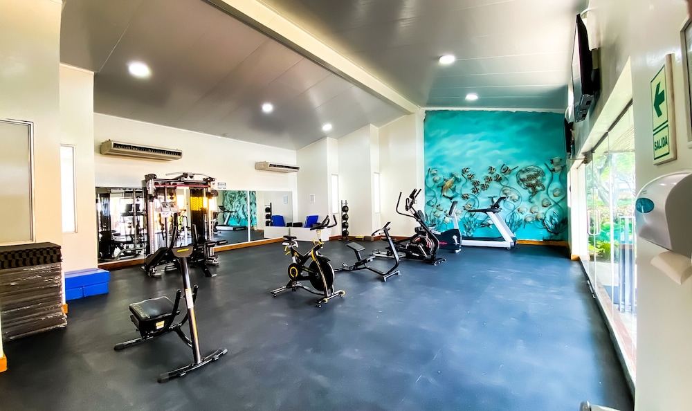 Punta Sal Suites & Bungalows Resort 24/50