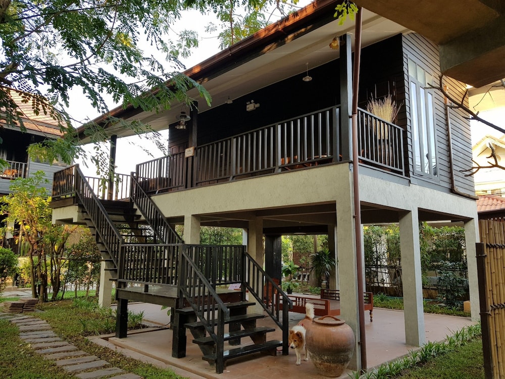 Baan Khung Thara - Ayutthaya 1/17