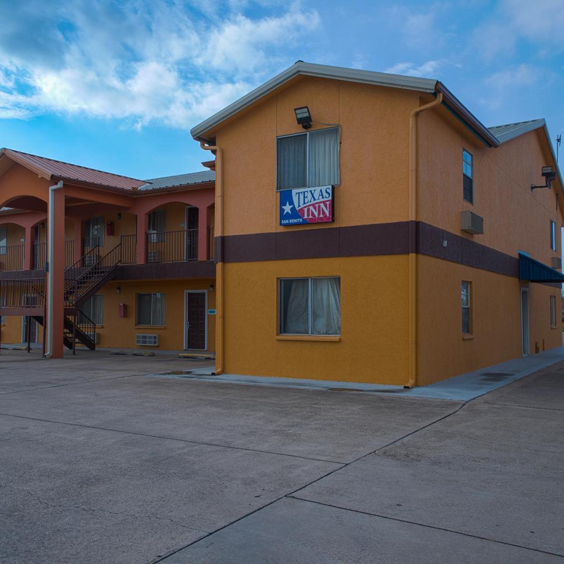 Executive Inn and Suites 45/50