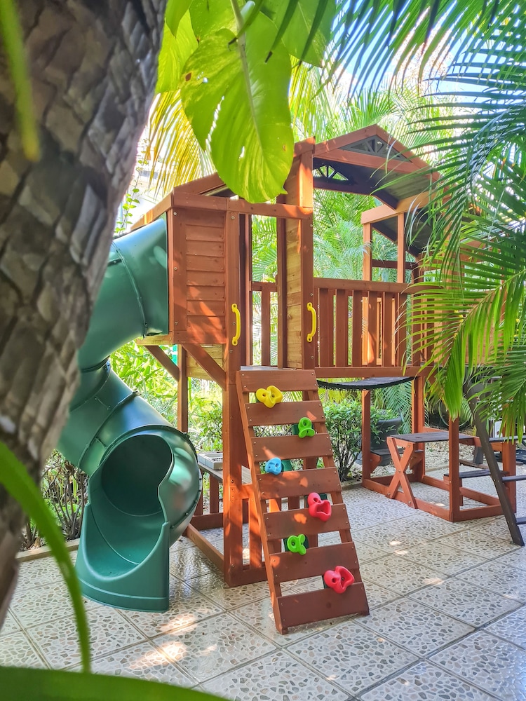 Hulku Playa Del Carmen 62/73