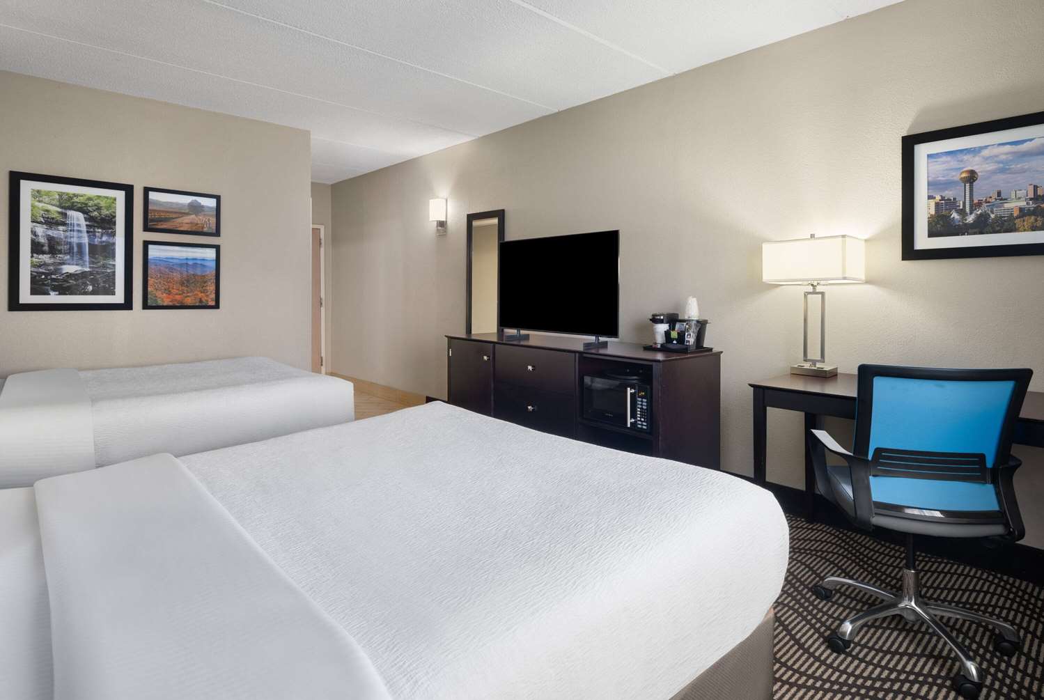 La Quinta Inn & Suites by Wyndham Knoxville Airport 19/47
