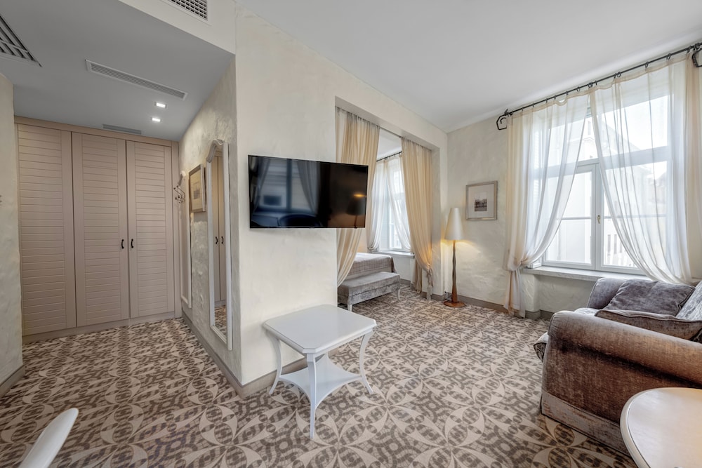 Rixwell Collection Savoy Boutique Hotel (Tallinn) 25/50
