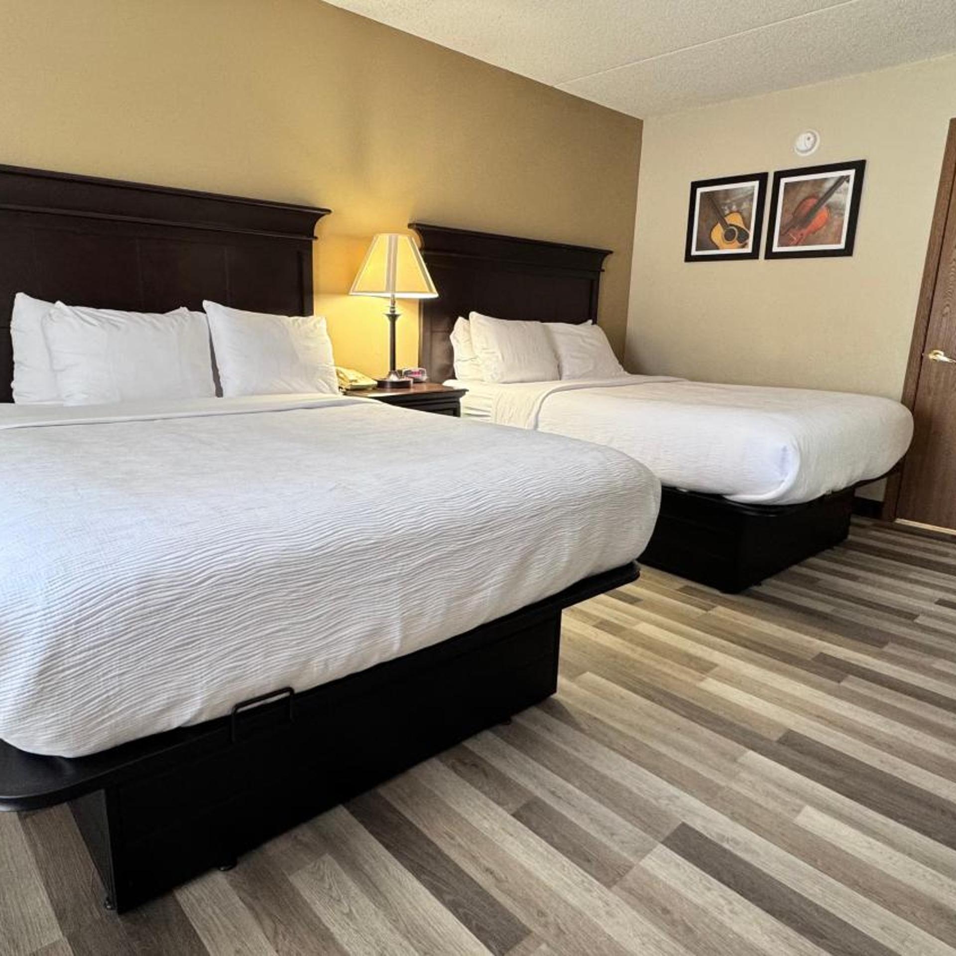 Efficiency, 2 Queen Beds