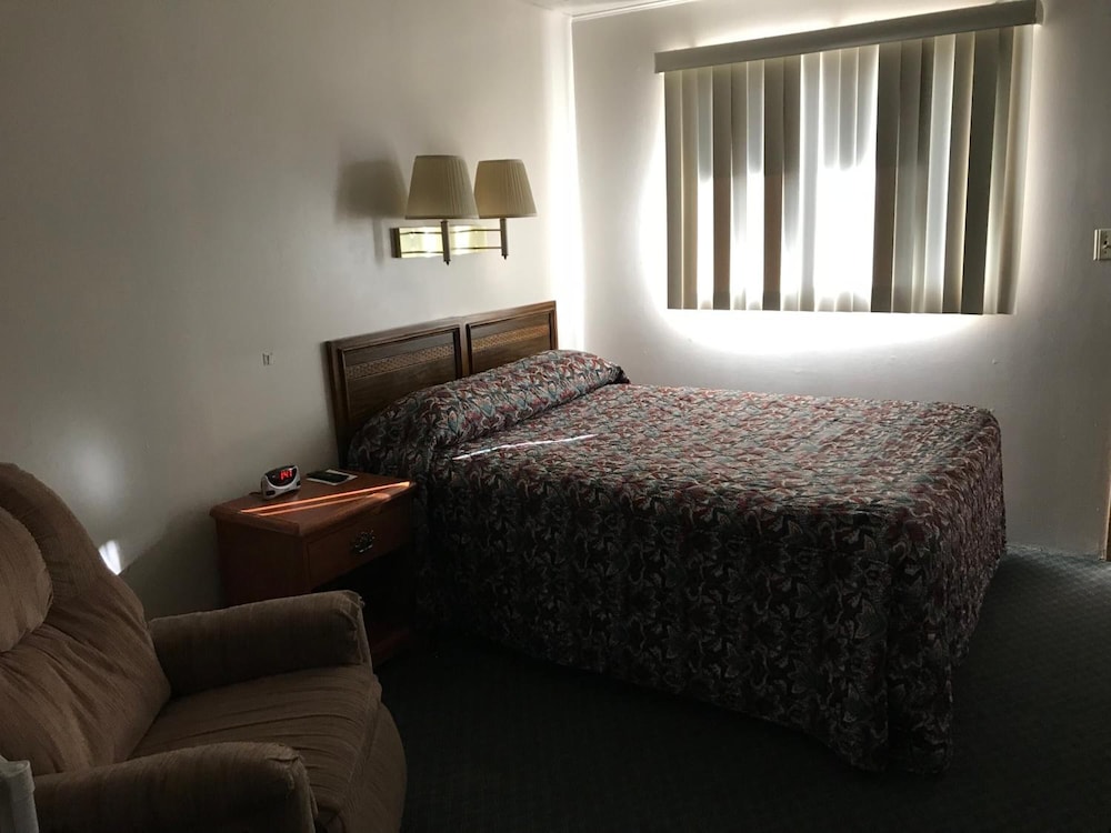 Motel Grand 14/56