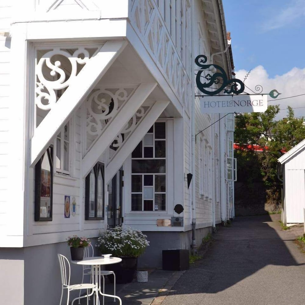 Lillesand Hotel Norge 6/55